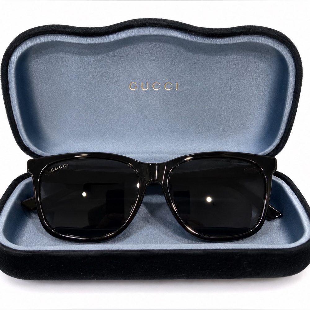 Gucci Black Square Sunglasses with Case & Dust Cleaner | Classic Designer Shades